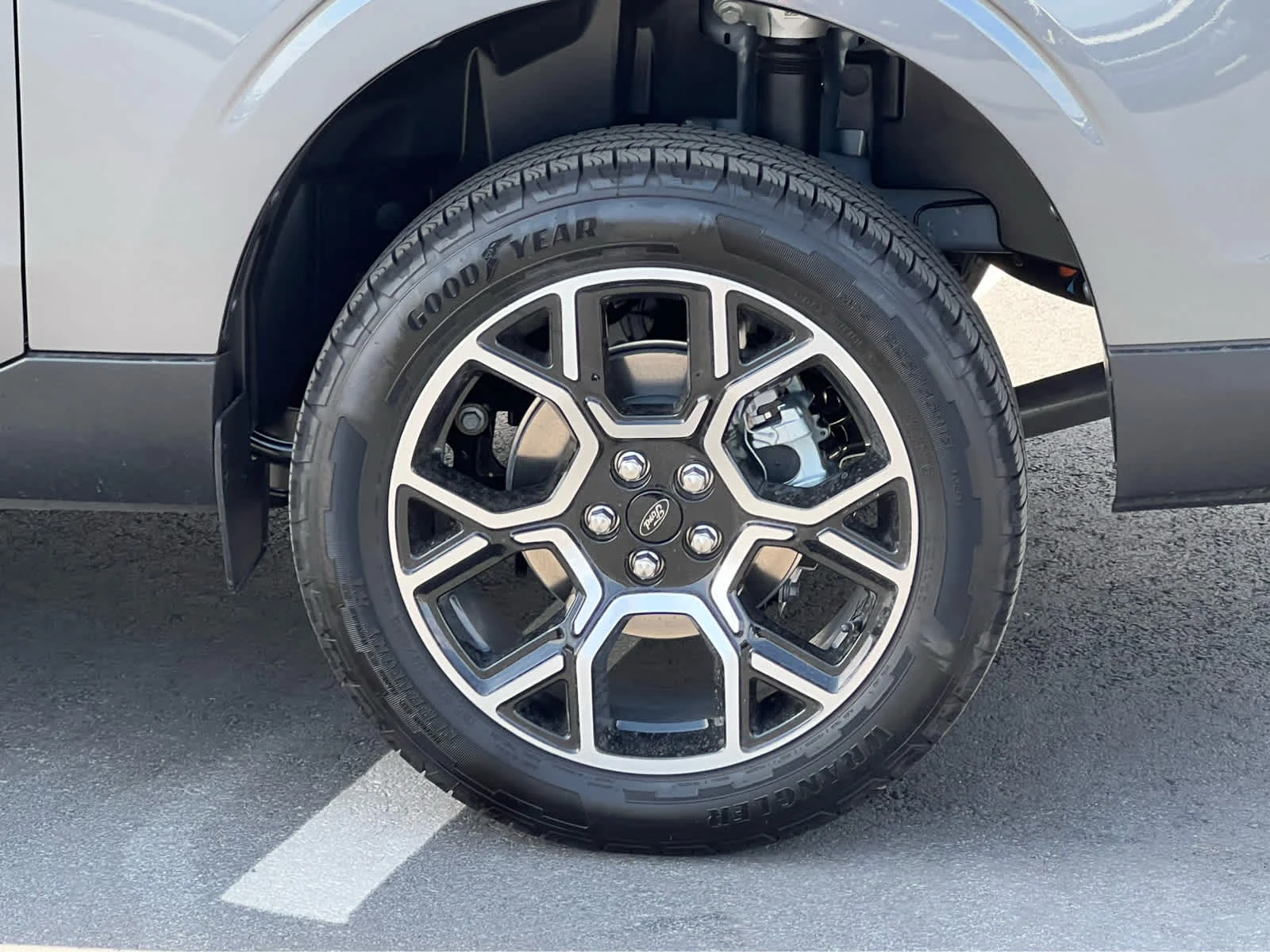 New 2026 Carbonized Gray Metallic Ford Lariat® image 14