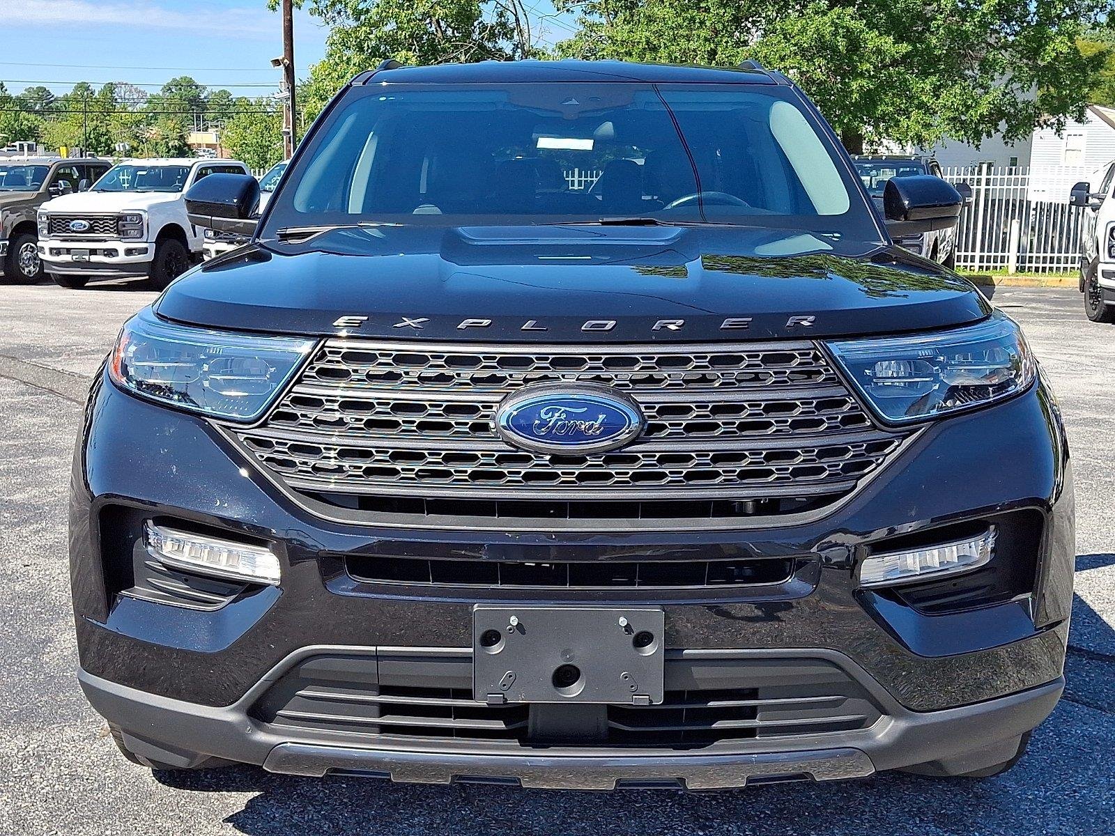 Used 2023 Agate Black Ford XLT image 2
