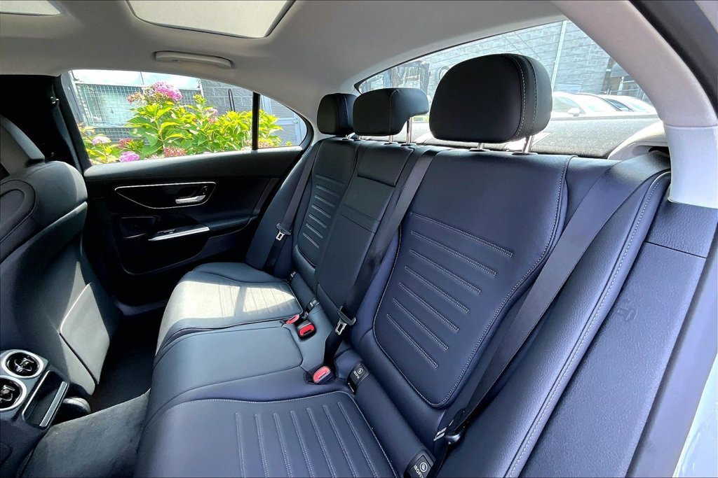 New 2026 MANUFAKTUR Alpine Grey Mercedes-Benz C 300 image 24