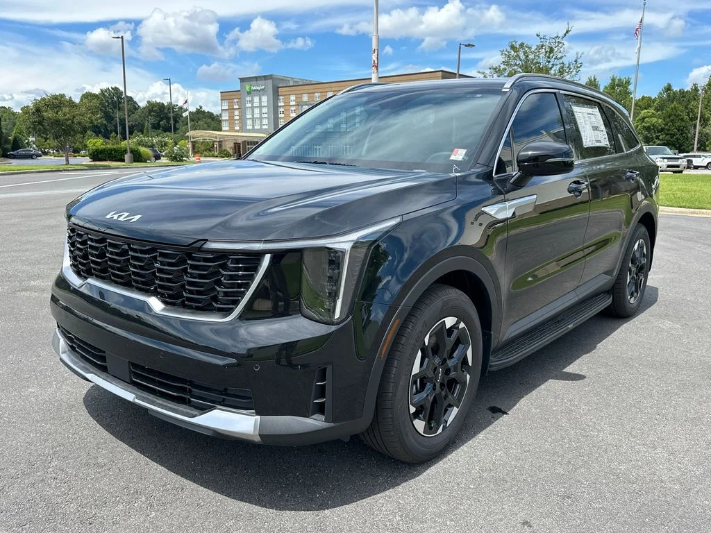 New 2026 Black Kia S image 3