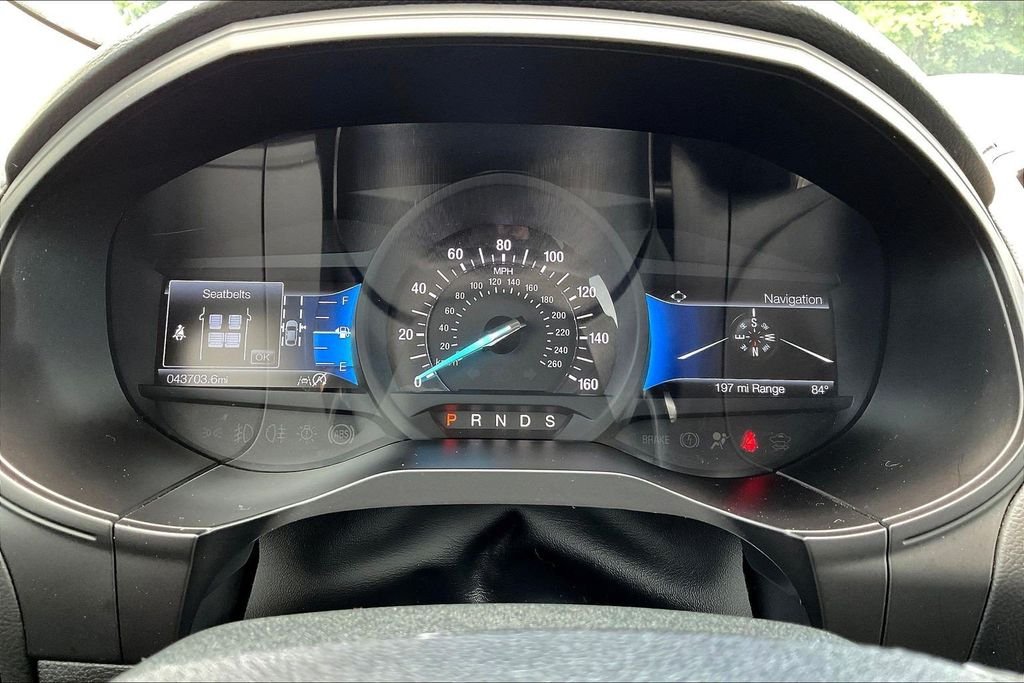 Used 2024 Gray Ford SEL image 17