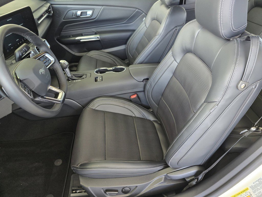 2025 Ford Mustang GT Premium Fastback - Photo 32