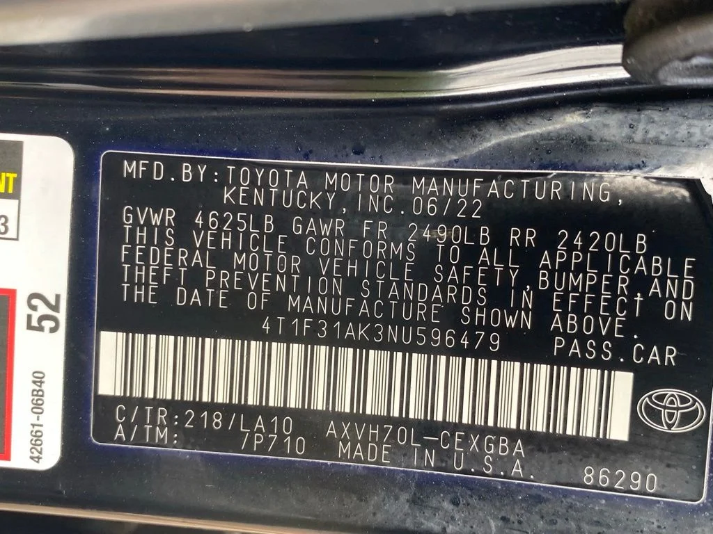 Used 2022 Black Toyota XLE image 20