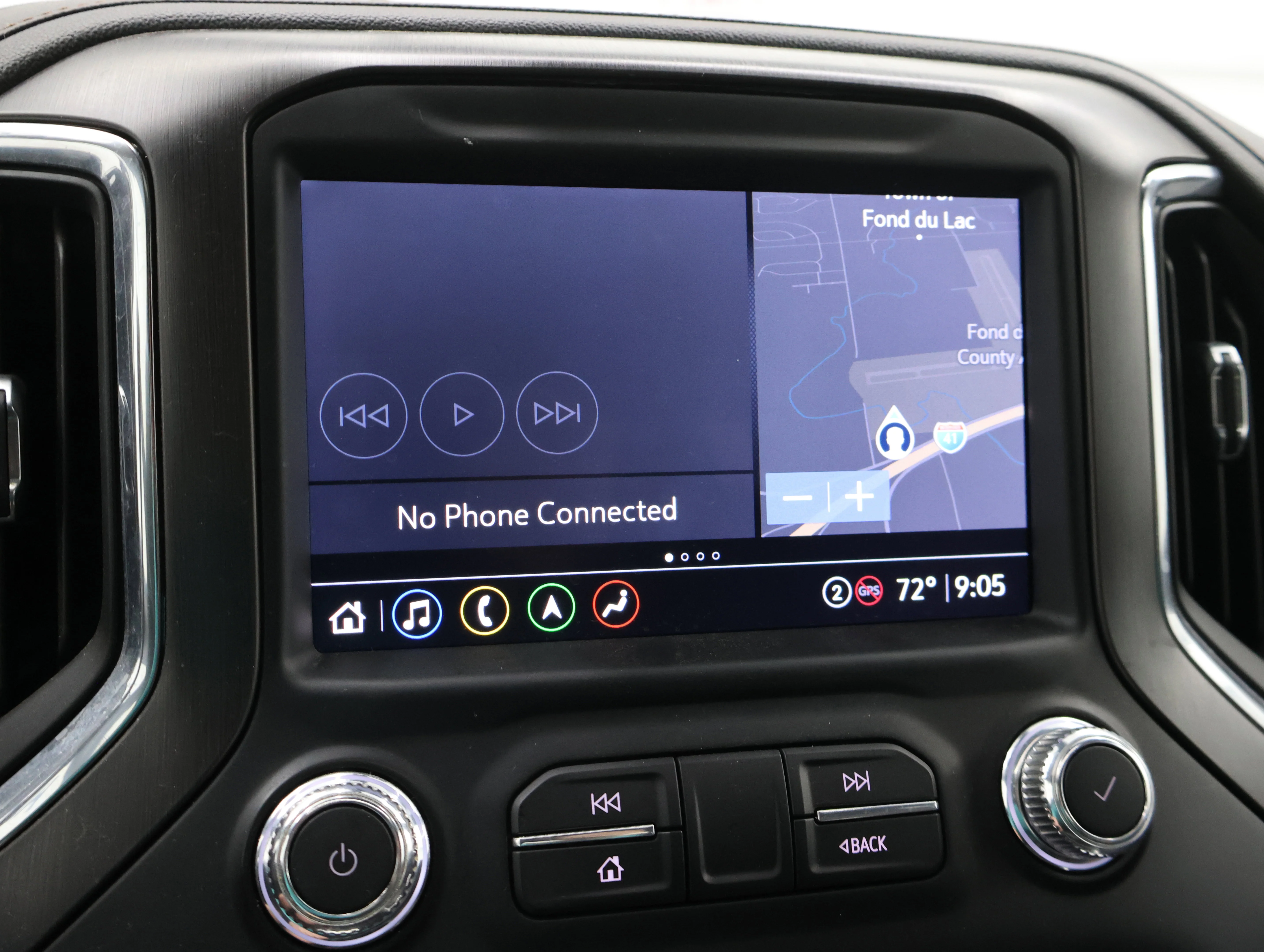Used 2022 Summit White GMC AT4 image 52