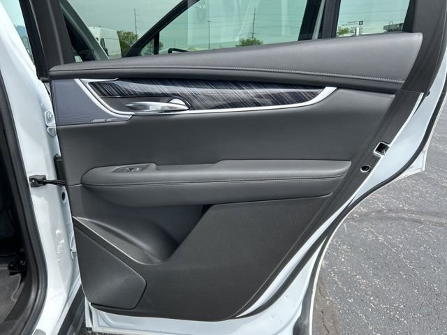 Used 2024 White Cadillac Premium Luxury image 26