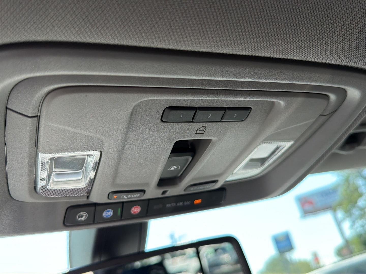 Used 2019 Onyx Black GMC SLT image 29