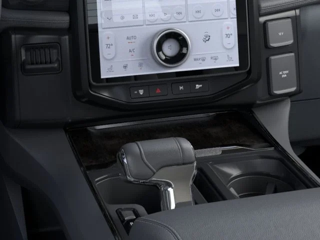 2025 Ford F-150 Lightning Flash - Photo 15