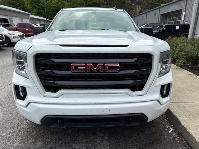 Used 2022 White GMC Elevation image 6
