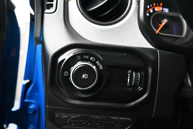 Used 2024 Blue Jeep Sport S image 16