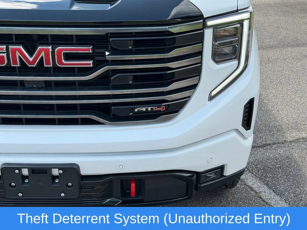 Used 2025 Summit White GMC AT4 image 33