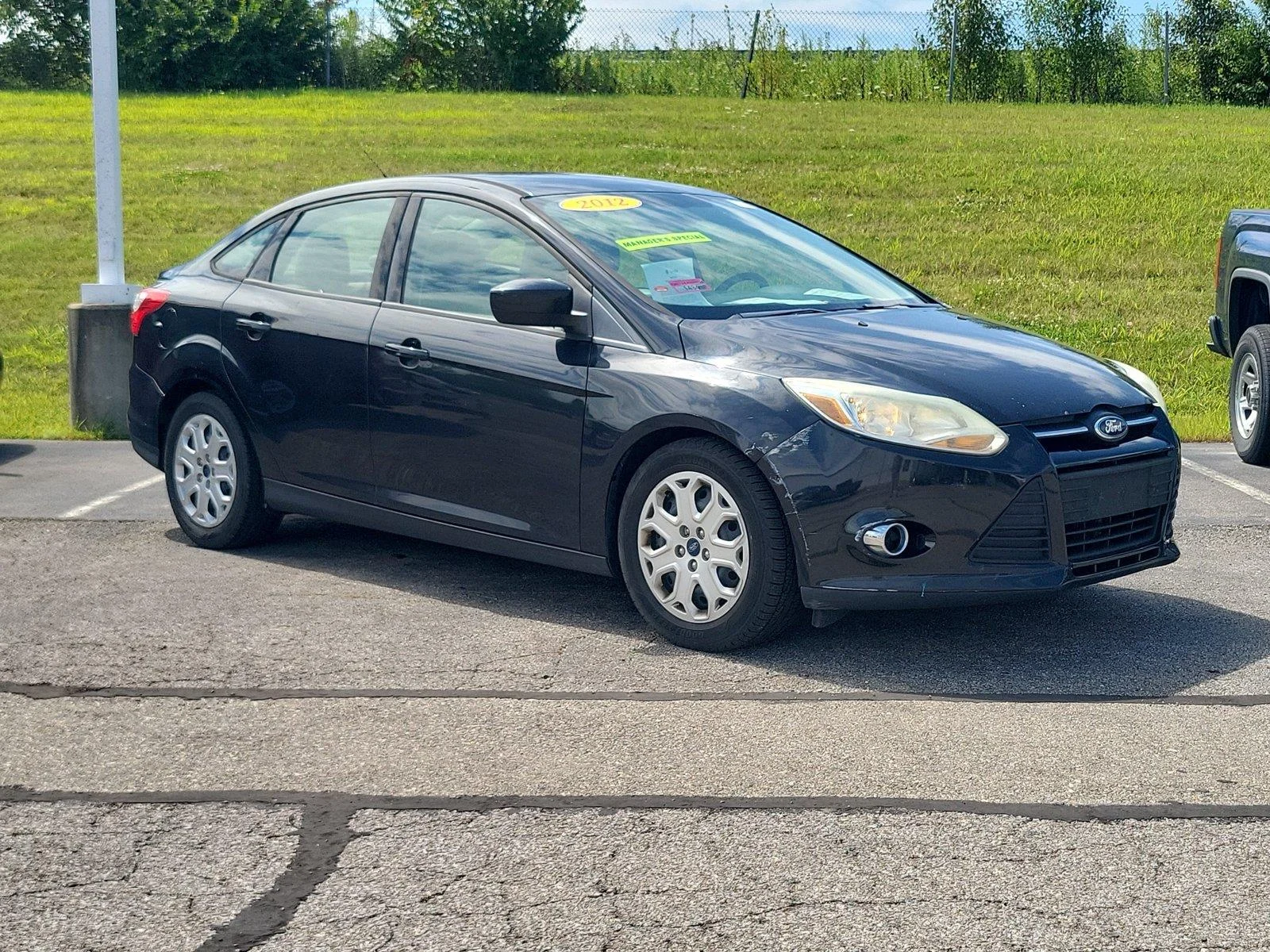 Used 2012 Ford Focus SE with VIN 1FAHP3F20CL387554 for sale in Hamilton, OH