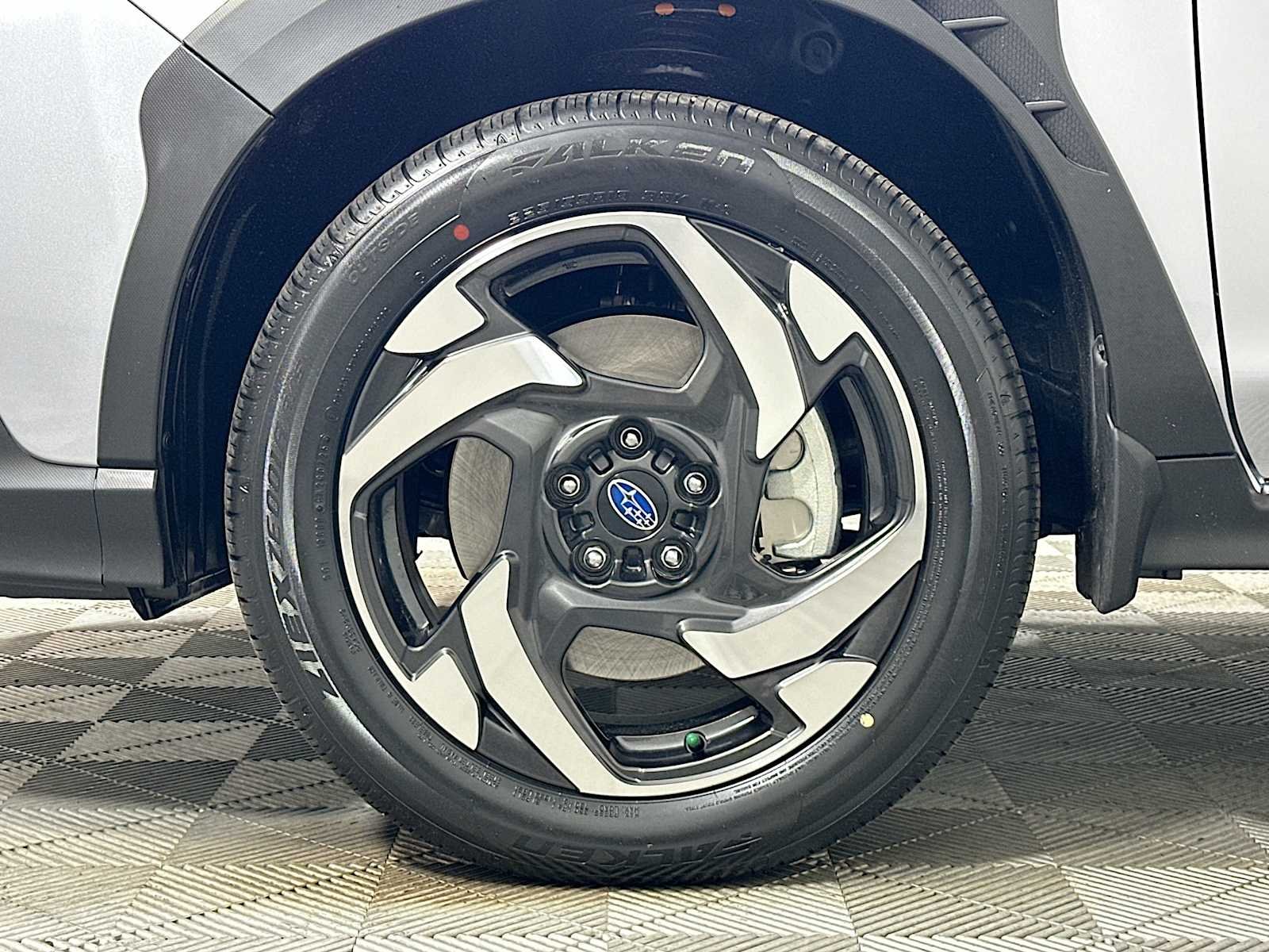 New 2026 ICE SILVER METALLIC Subaru Limited Hybrid image 28