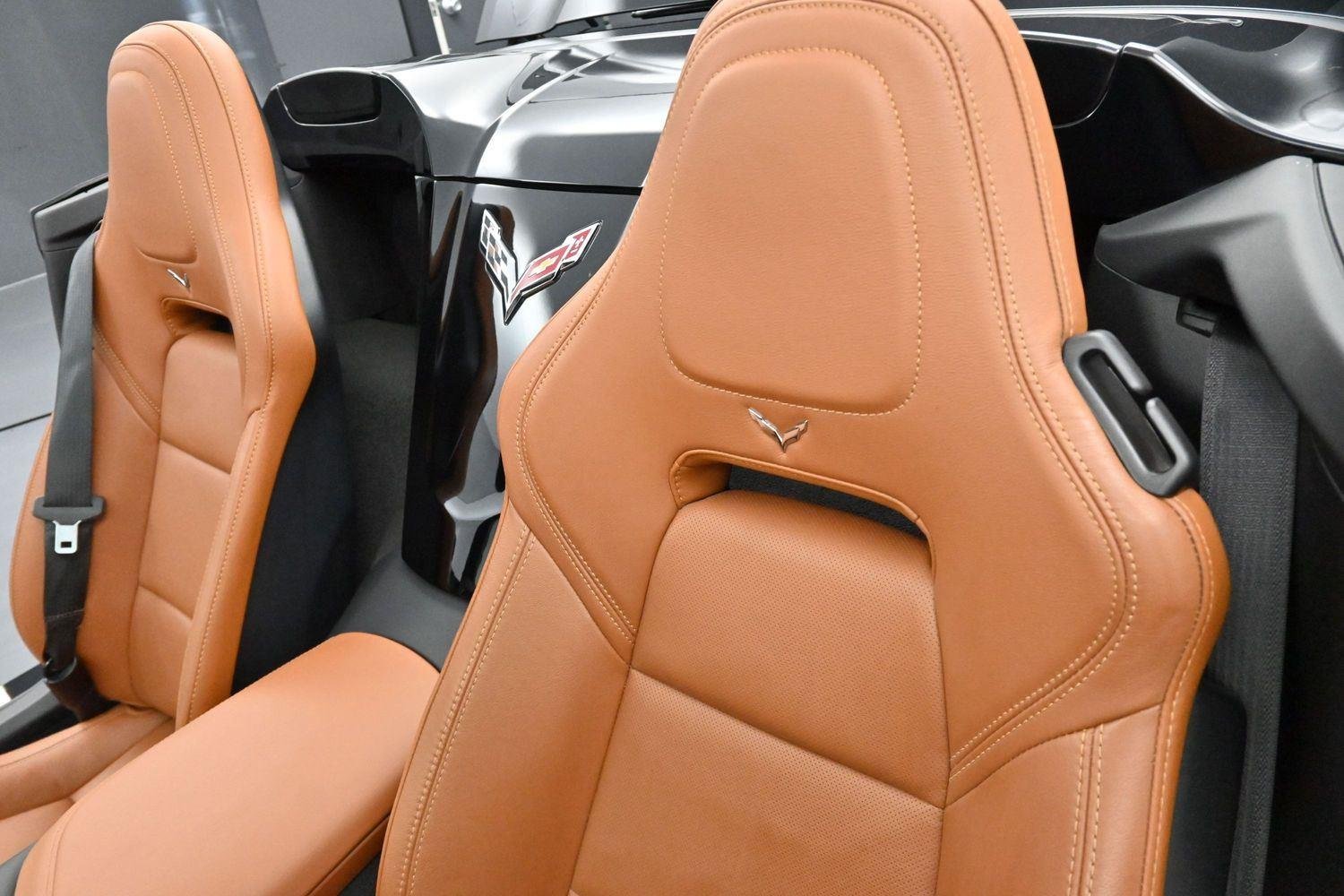 Used 2019 BLACK Chevrolet Grand Sport 2LT image 15
