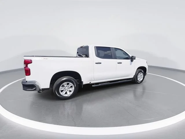 Used 2024 White Chevrolet WT image 8