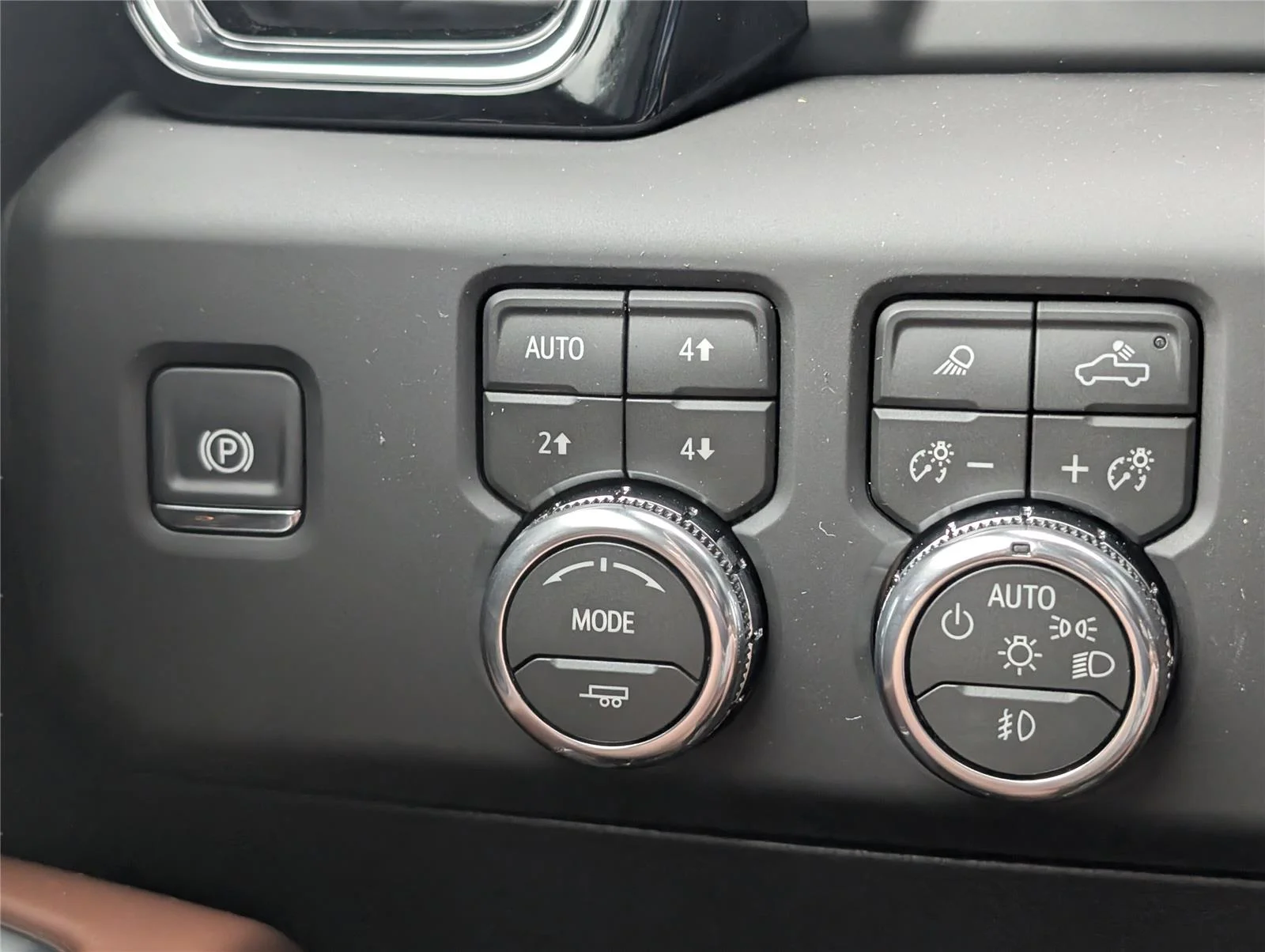 New 2026 Glacier White Tricoat GMC Denali Ultimate image 18