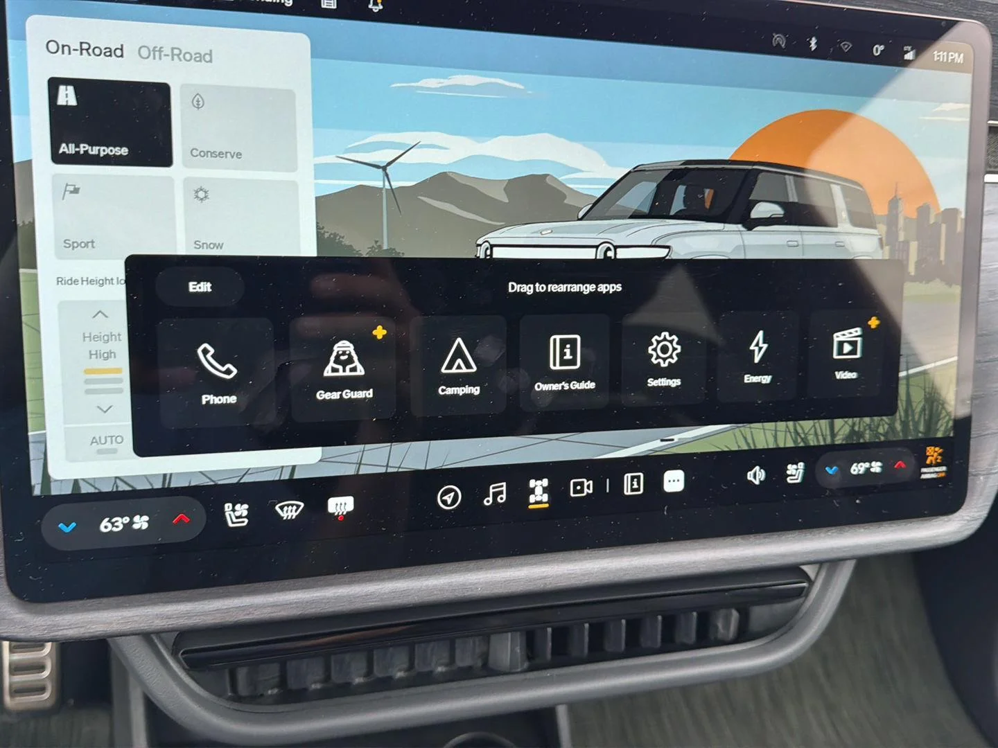 Used 2024  Rivian Adventure image 31