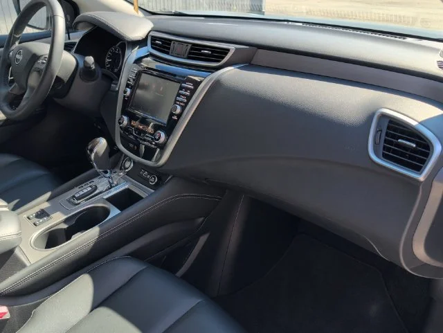 Used 2024 Gray Nissan SV image 37