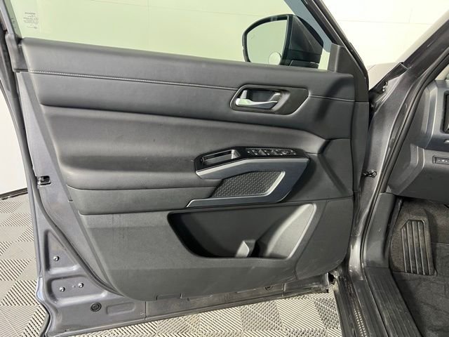 Used 2024 Gray Nissan SL image 14