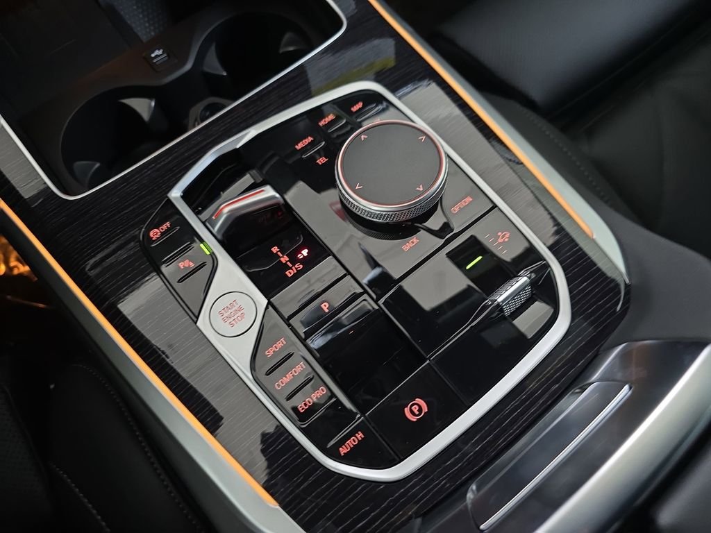 New 2026 Brooklyn Grey Metallic BMW sDrive40i image 17