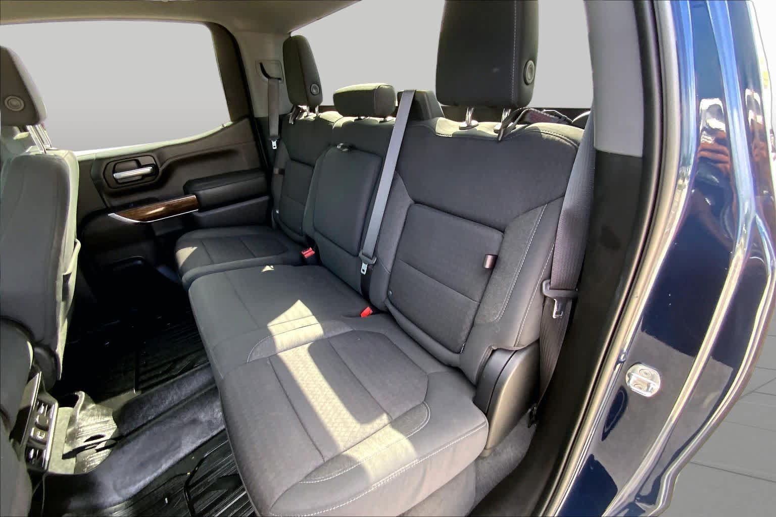 Used 2021 Pacific Blue Metallic GMC Elevation image 20