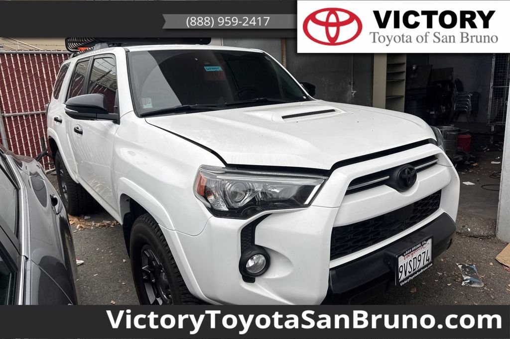 Certified Used 2020 White Toyota Venture image 1