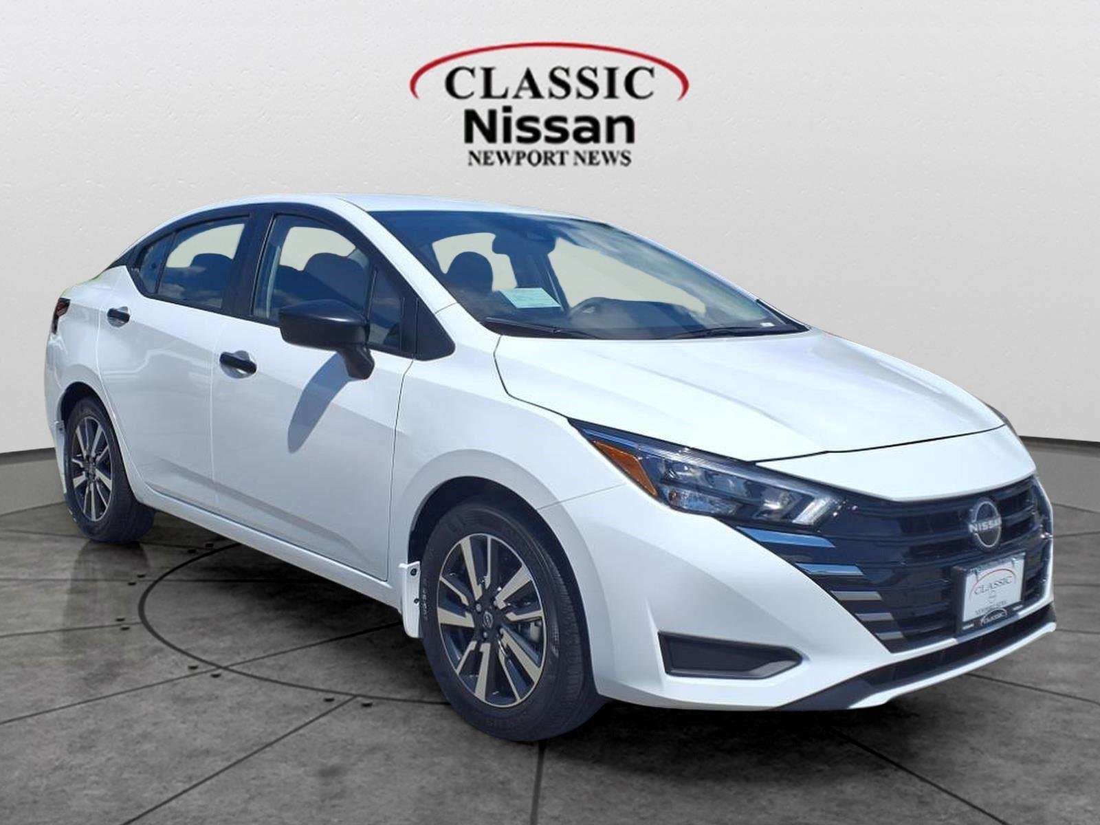 2025 Nissan Versa 1.6 S CVT's photo