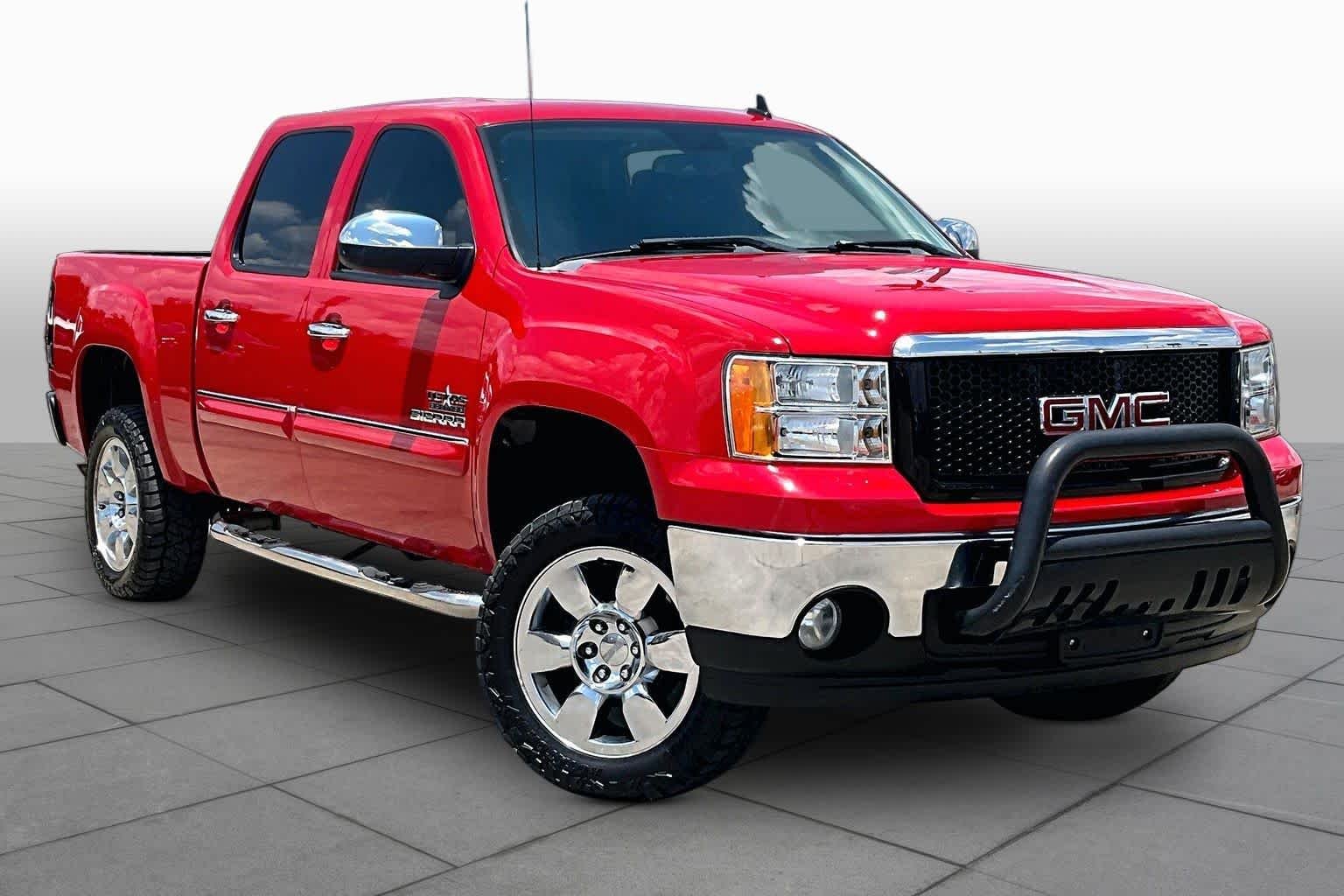 Used 2011 Fire Red GMC SLE image 2