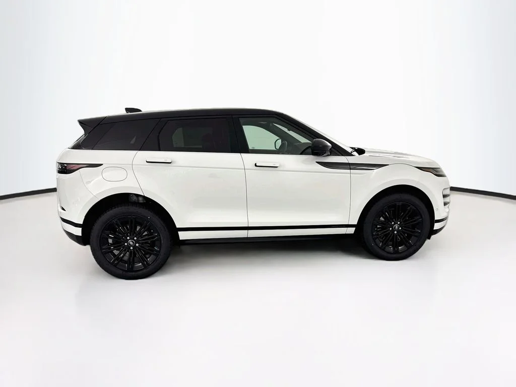 New 2026 Fuji White Land Rover Hoxton Edition image 4