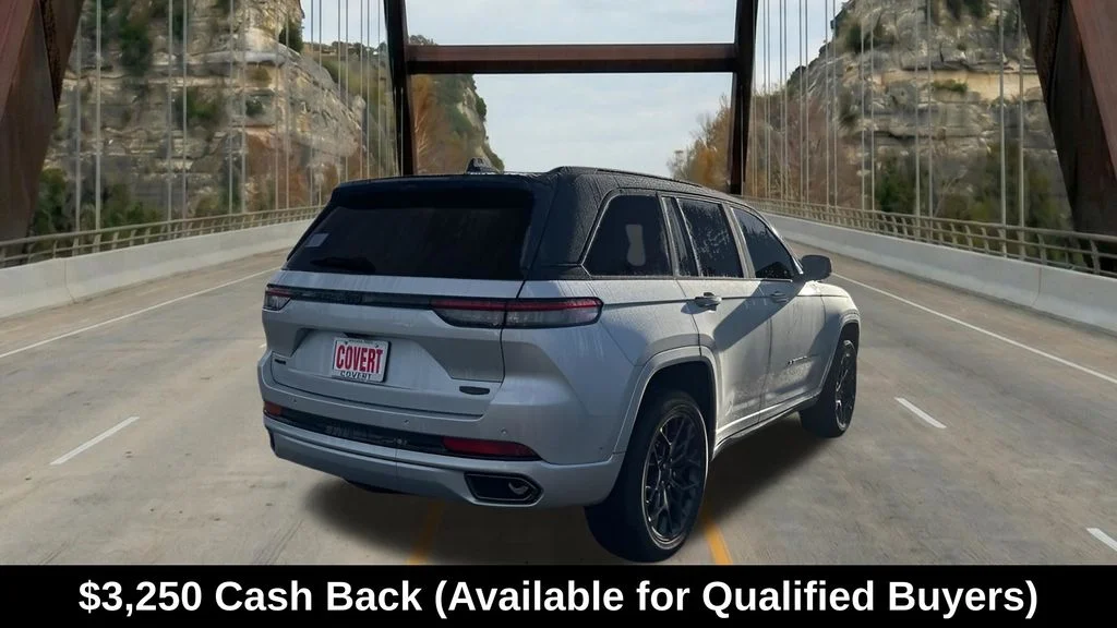 New 2025 Silver Zynith Exterior Paint Jeep Summit Reserve image 10