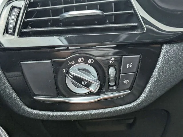 Used 2021 Bluestone Metallic BMW 530i image 20
