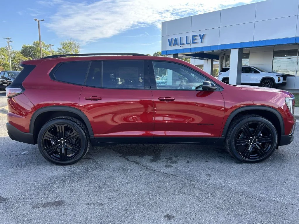 New 2027 Volcanic Red Tintcoat GMC Elevation image 2