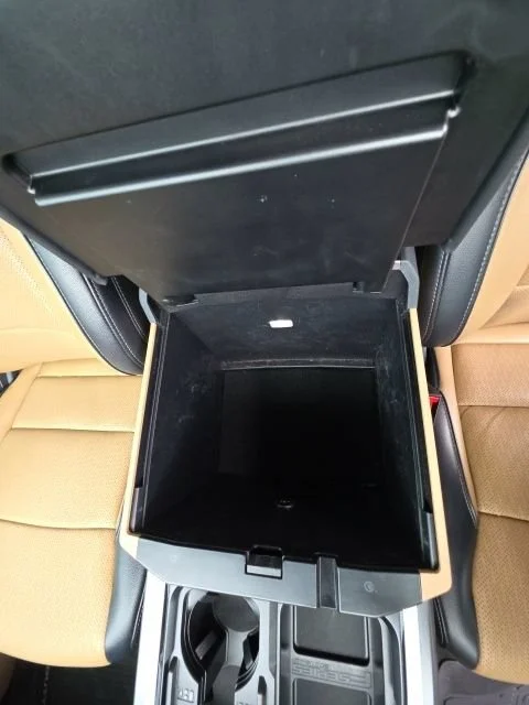 Used 2025 White Ford XL image 27