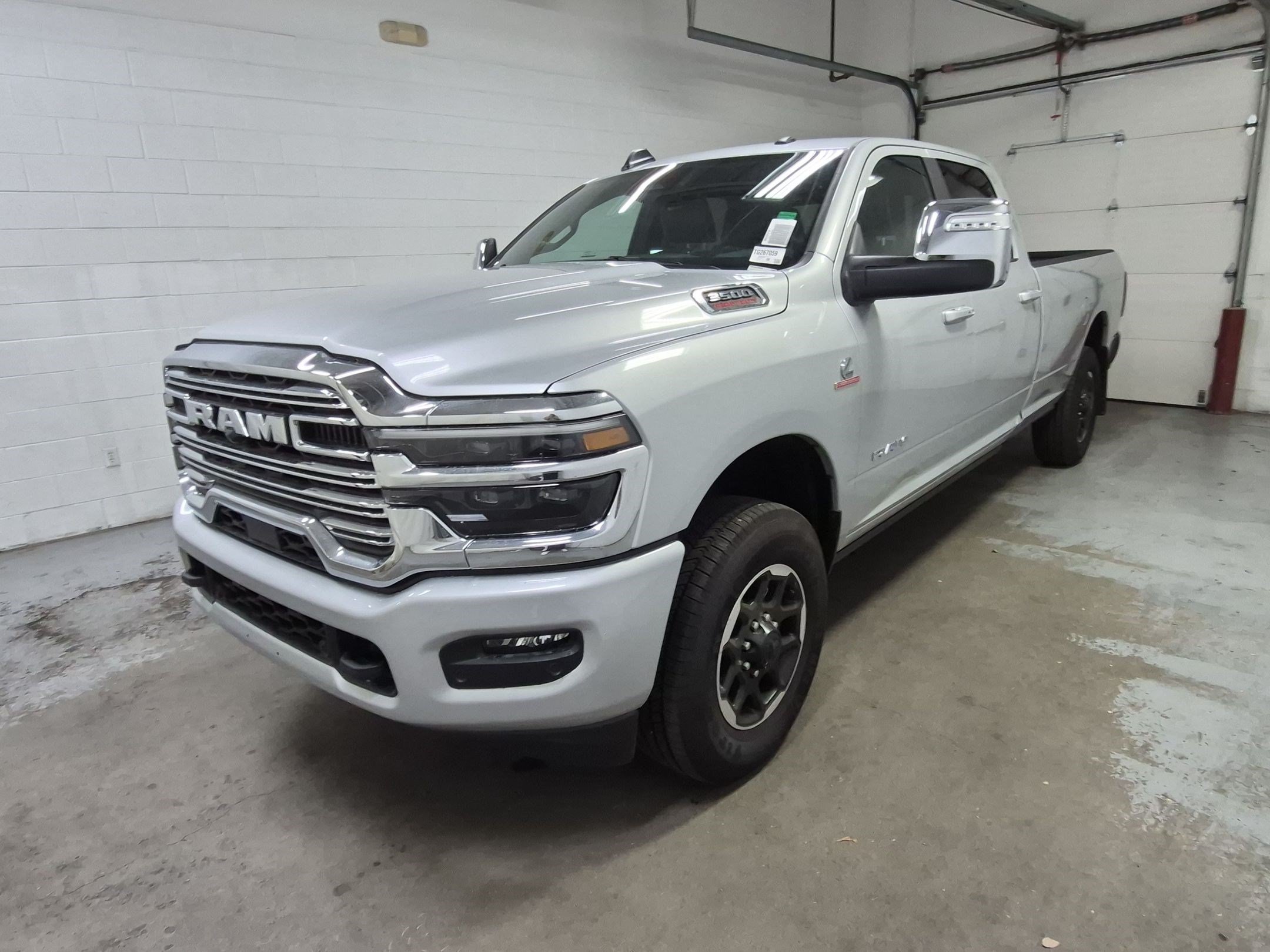 New 2026 Silver-Zynith Exterior Paint RAM Laramie image 9