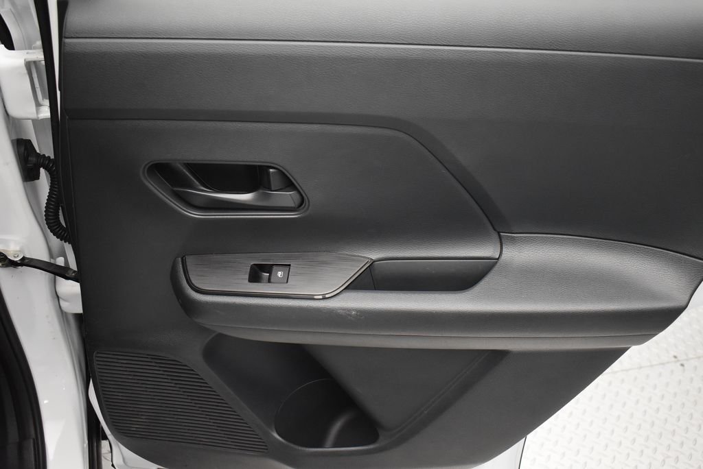 Certified Used 2025 White Nissan S image 28