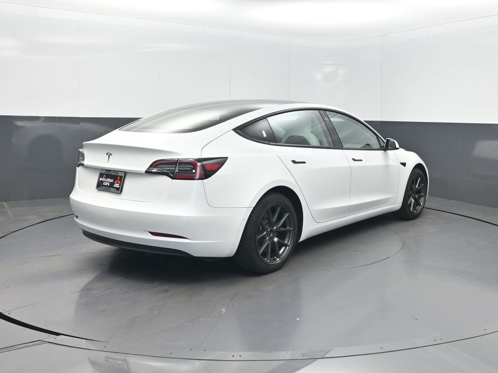 Used 2022 White Tesla Base image 26