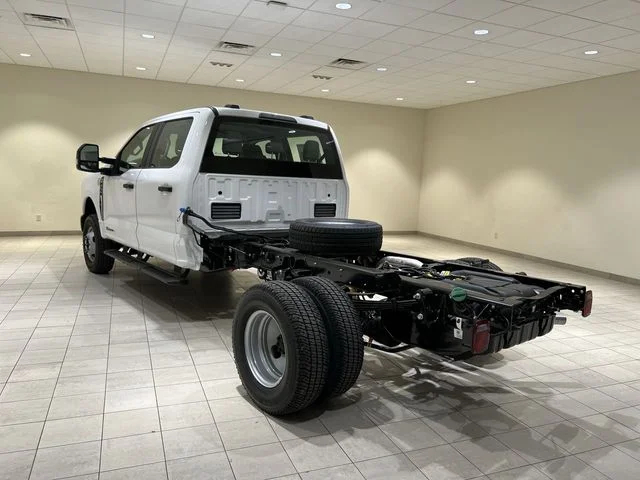 New 2026 White Ford  image 3