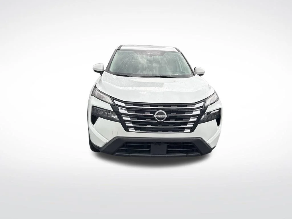 Used 2024 Everest White P Nissan SV image 13