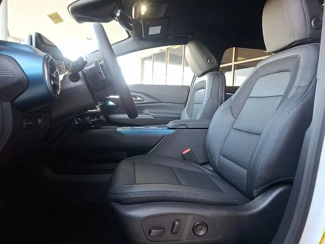 New 2026 White Chevrolet LT image 12