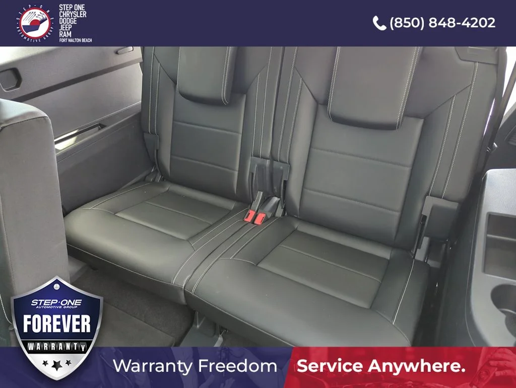 Used 2023 Black Volkswagen 3.6L V6 SE w/Technology image 30