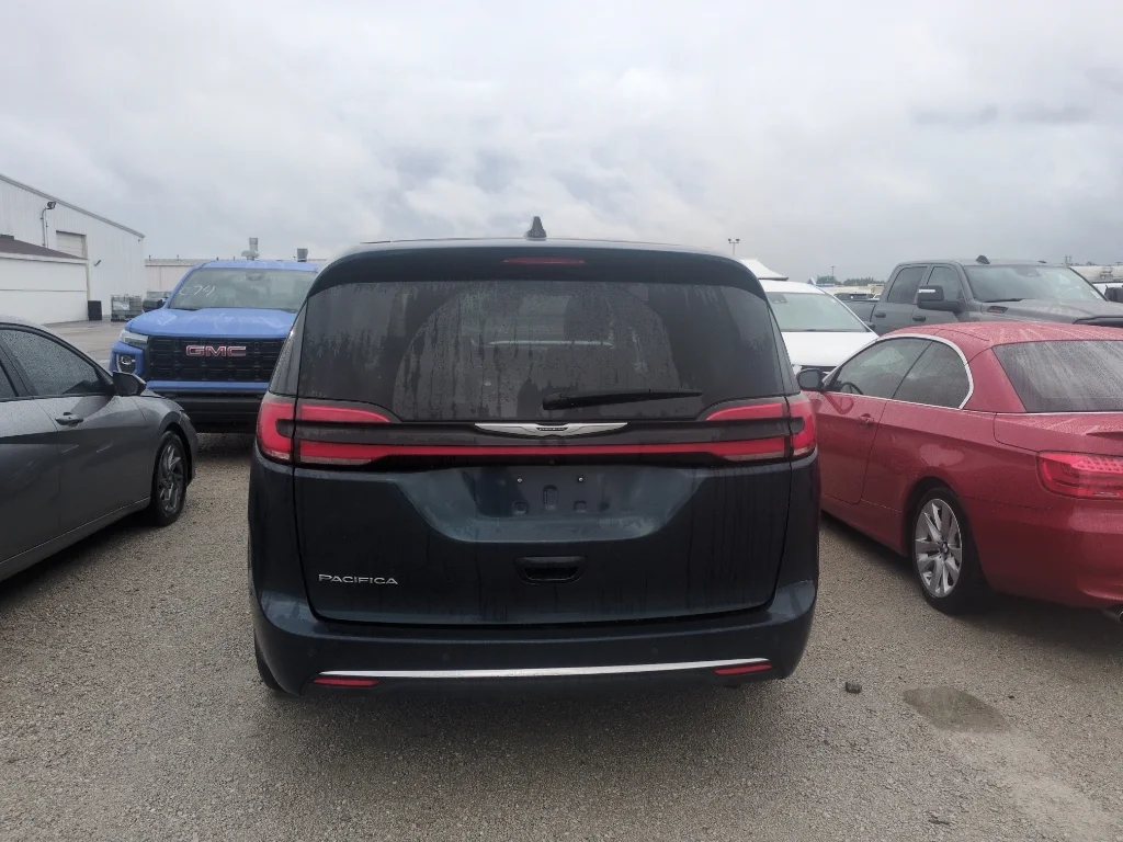 Used 2023 Fathom Blue Pearlcoat Chrysler Touring L image 6