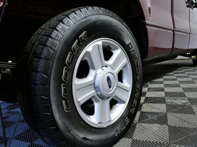 Used 2004  Ford STX image 10