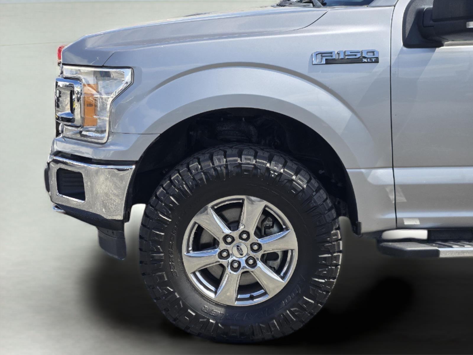 Used 2020 Iconic Silver Ford XLT image 6