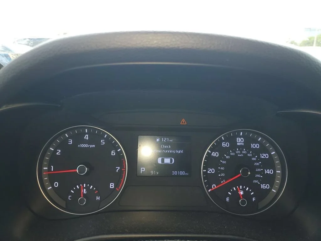 Used 2019 Black Kia LXS image 17
