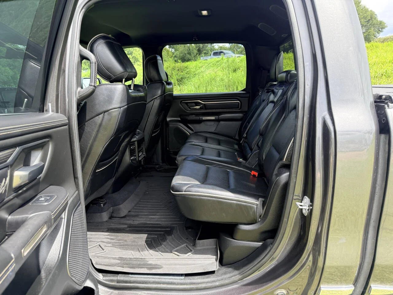 Used 2019 Silver RAM Limited 4x4 4dr Crew Cab 5.6 ft. SB Pickup image 26