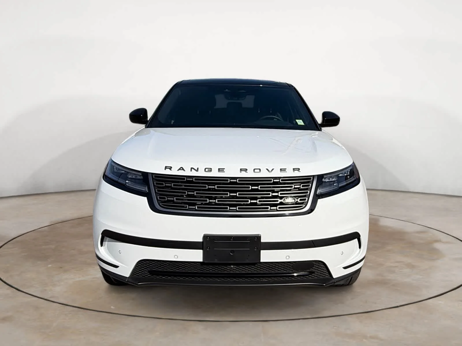 Used 2026 Fuji White Land Rover S image 8