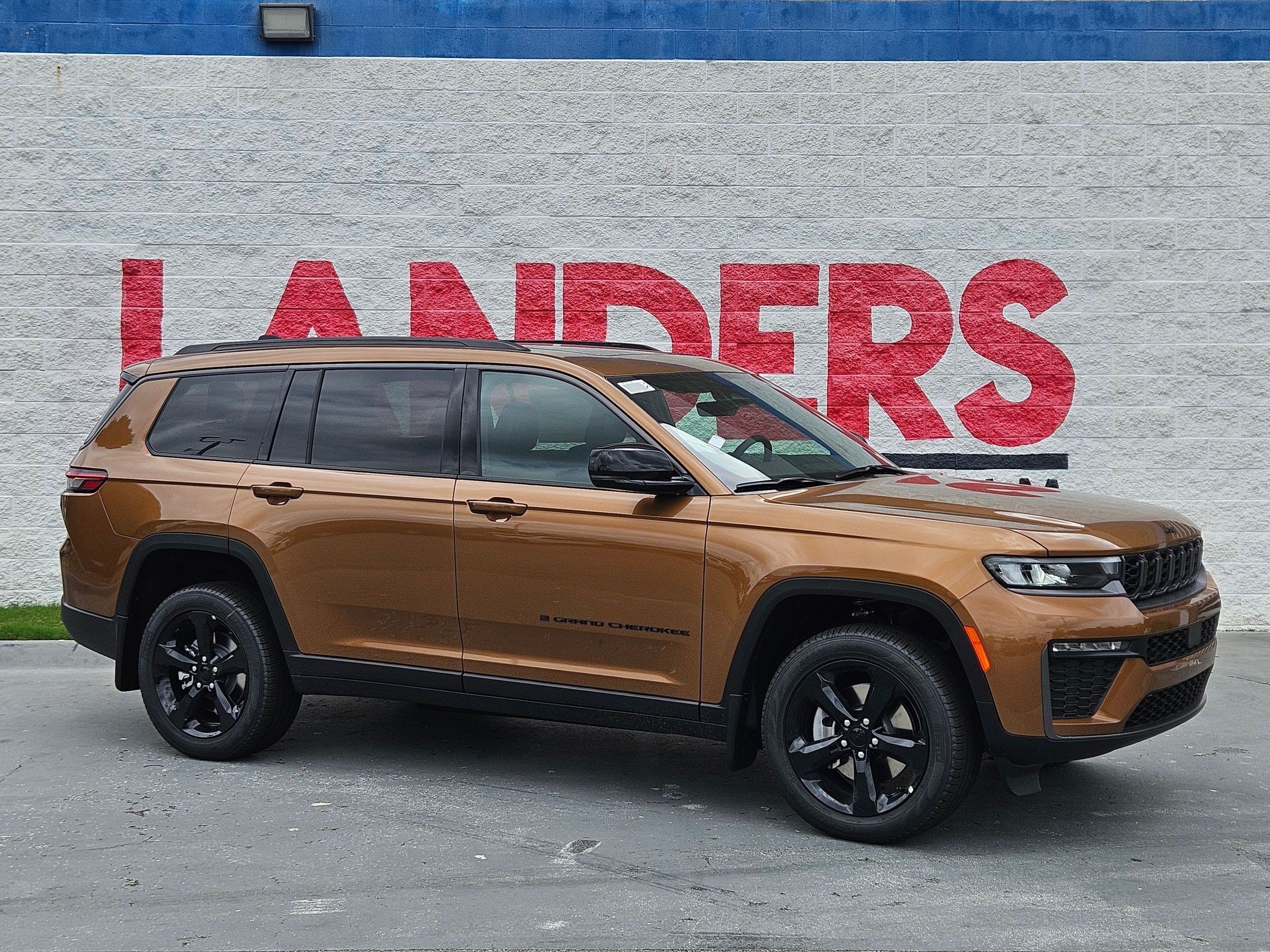 New 2026 Copper Shino Metallic Clear-Coat Exterior Paint Jeep Limited image 1