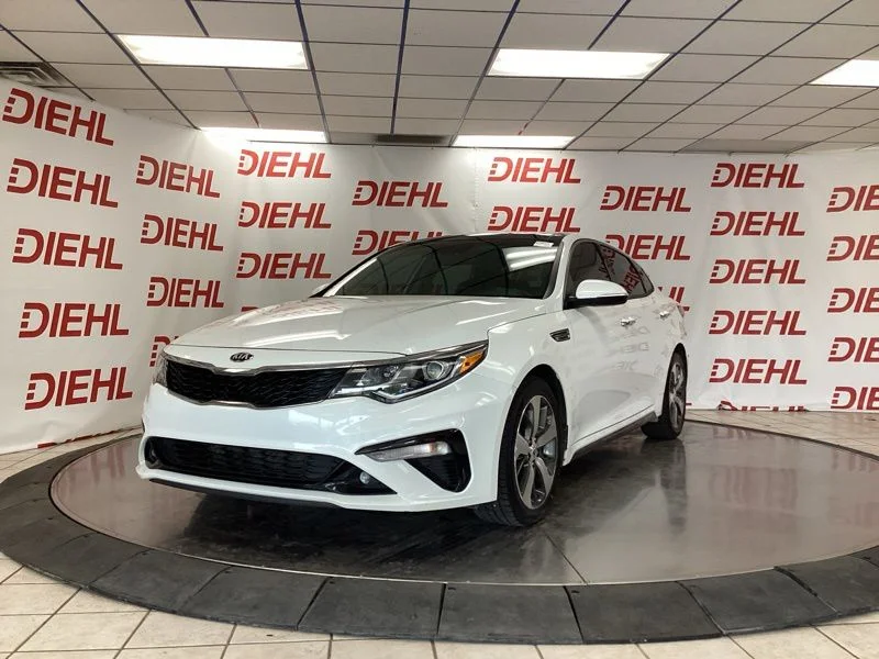 Used 2020 White Kia S image 3