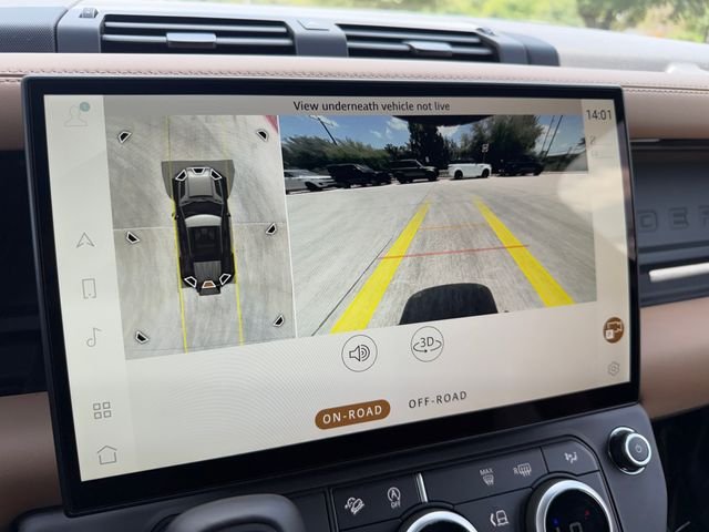 New 2026 Woolstone Green Land Rover X-Dynamic SE image 21