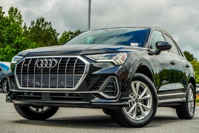 2025 Audi Q3 45 TFSI S Line Premium quattro's photo