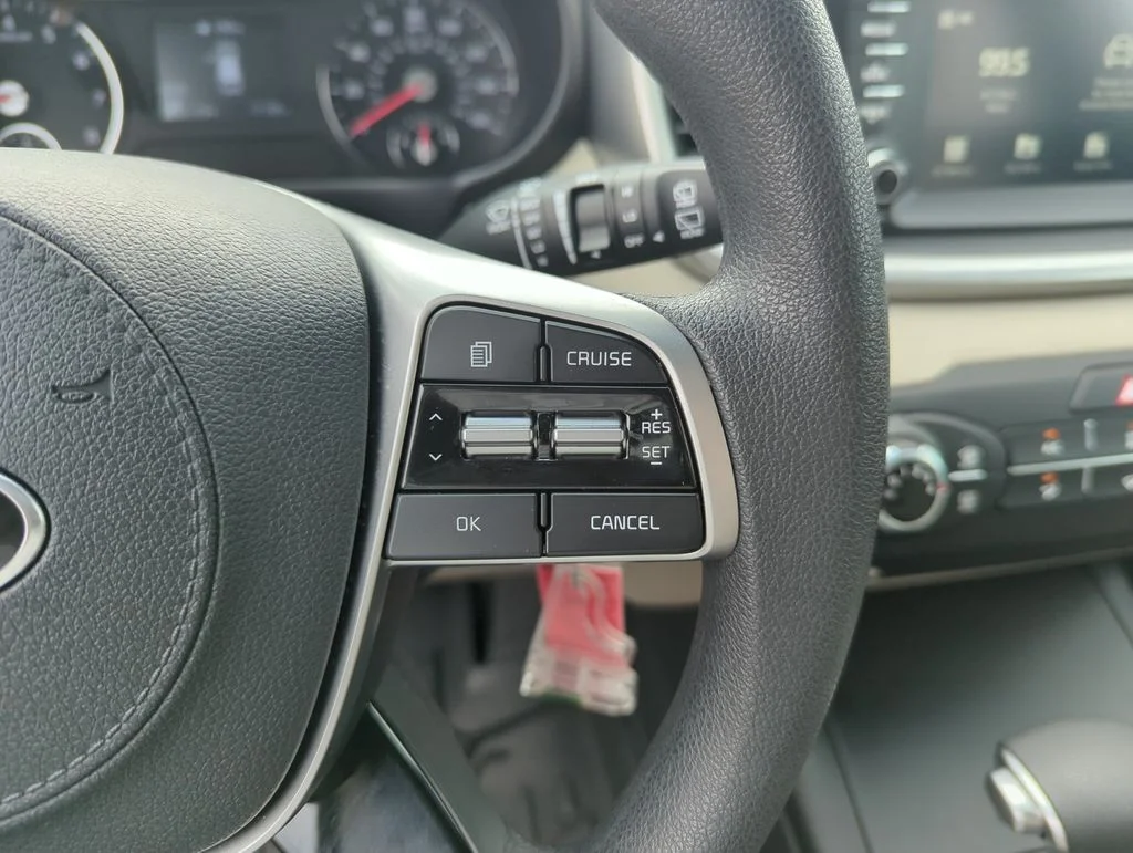 Used 2019 Red Kia LX image 23